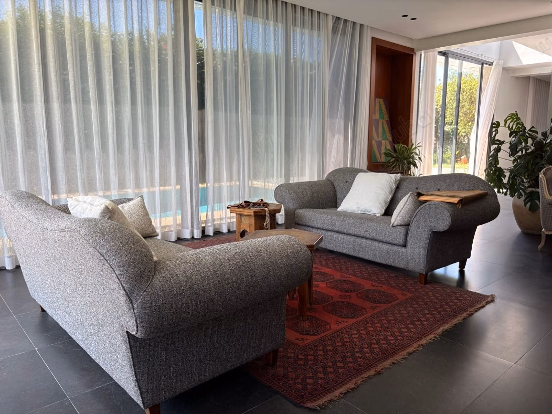 Beautiful villa for rent. Small area 700 m². Attic