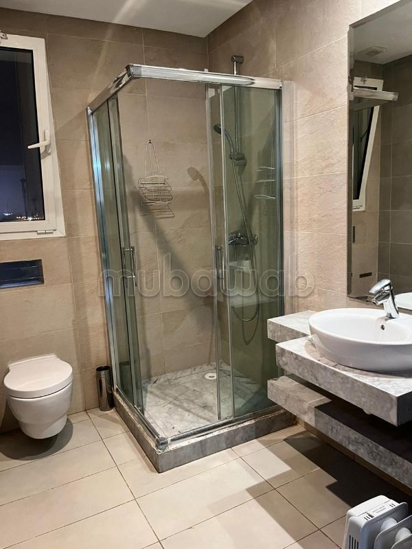 Splendido appartamento in affitto a Riyad. 3 camere da letto. Arredato