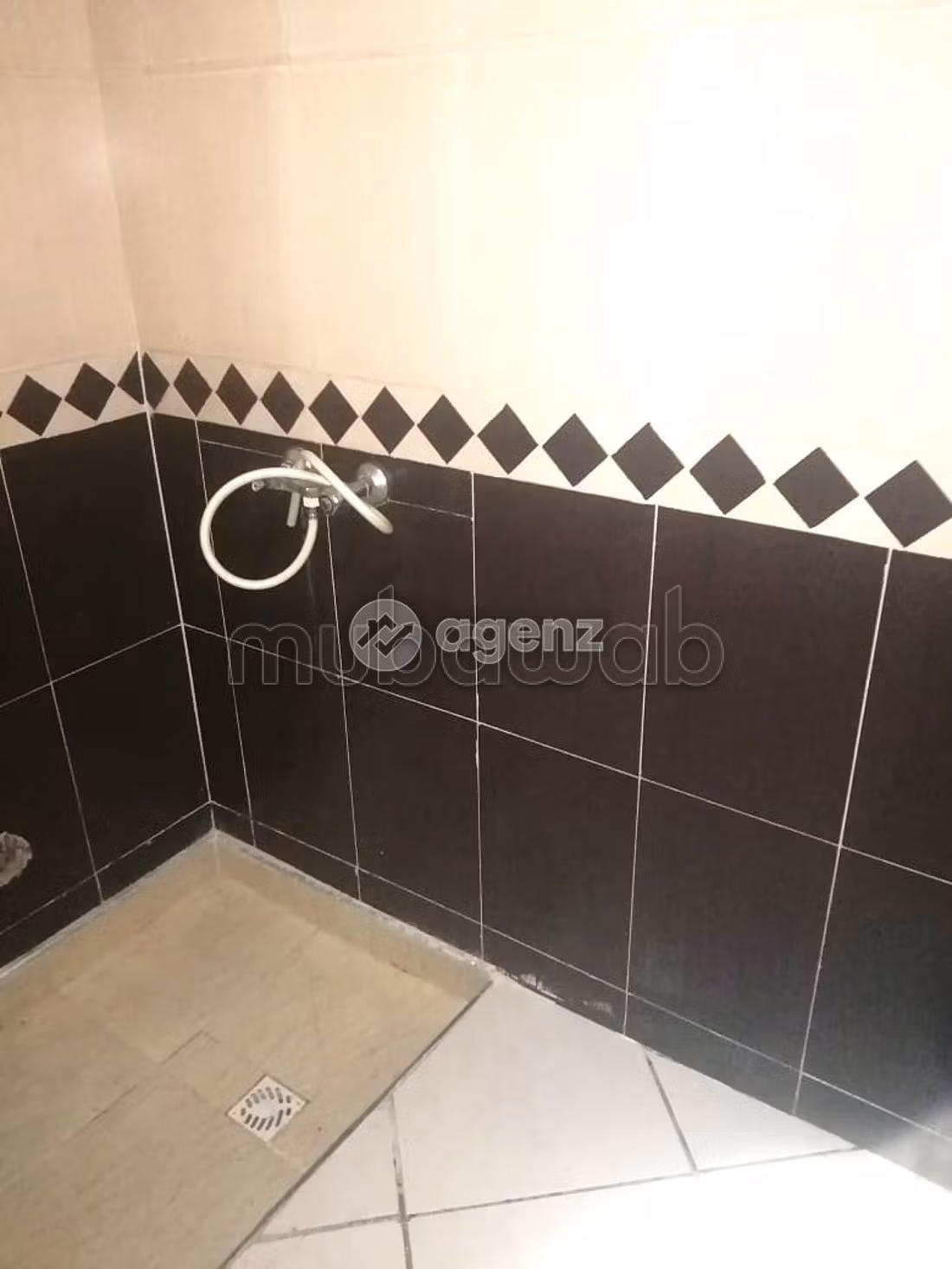 Vendita di un bell'appartamento a Sidi Maarouf. 3 belle camere da letto. Terrazzo