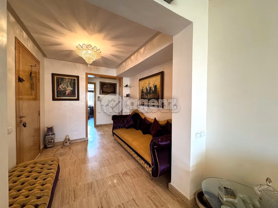 Fabulous apartment for sale in Mers Sultan. Area of 141 m². Carpark and elevator