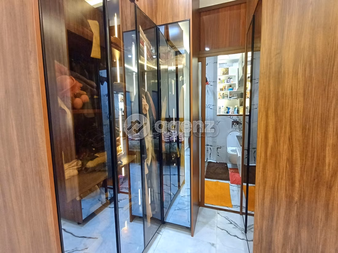 Apartment for sale in Quartier Bachkou. 3 rooms. Garage