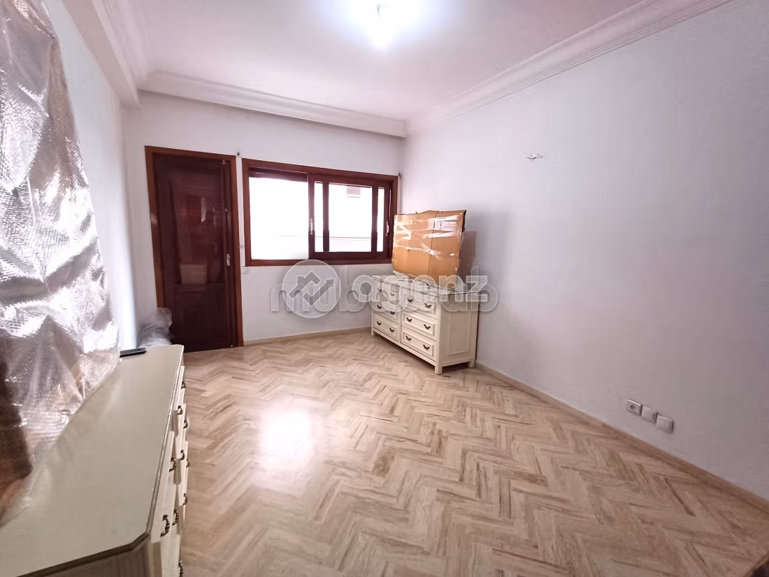 Apartment to purchase in Val Fleury. Surface area 133 m². Parking spaces
