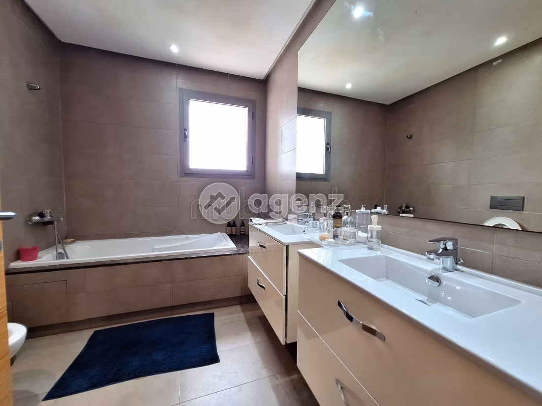 Villa à vendre 443 m², 4 chambres Tamaris Dar Bouazza