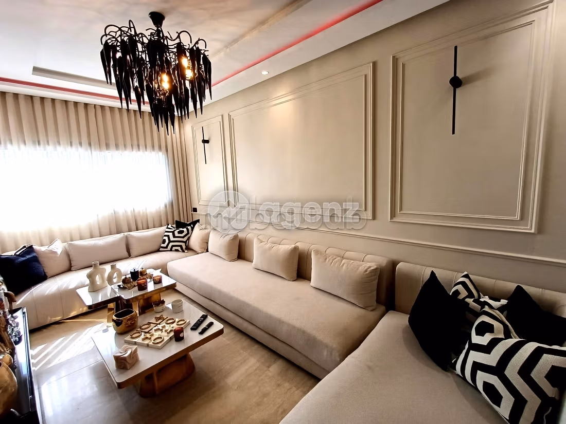 Appartement à vendre 105 m², 3 chambres Val Fleurie Casablanca