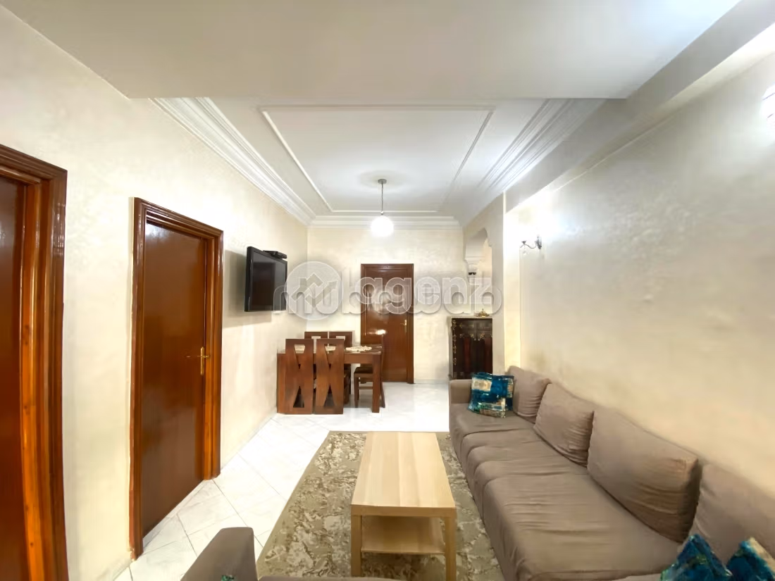 Bonito piso en venta en Ain Chock. Dimensión 105 m². Garaje