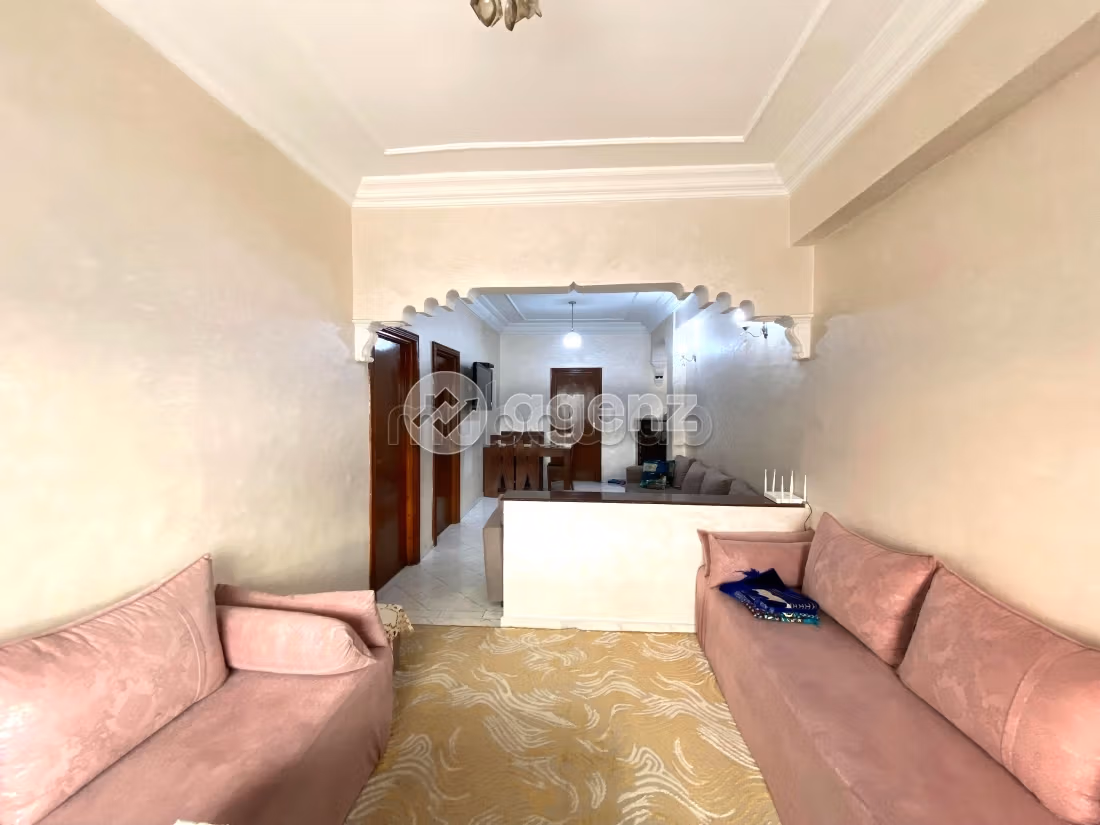 Bonito piso en venta en Ain Chock. Dimensión 105 m². Garaje