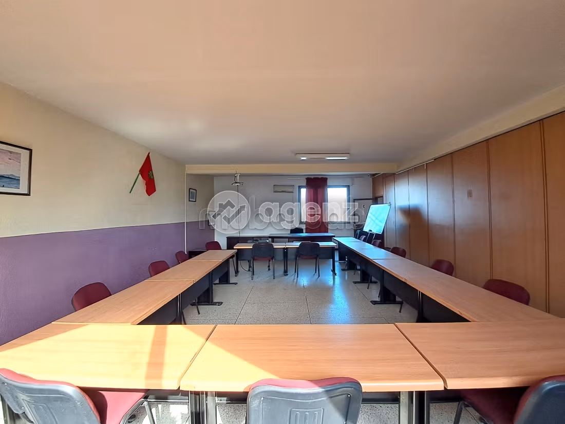 Commerce à louer 900 m² Nassim Mohammedia