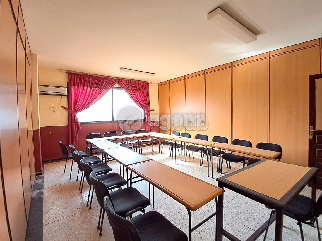 Commerce à louer 900 m² Nassim Mohammedia
