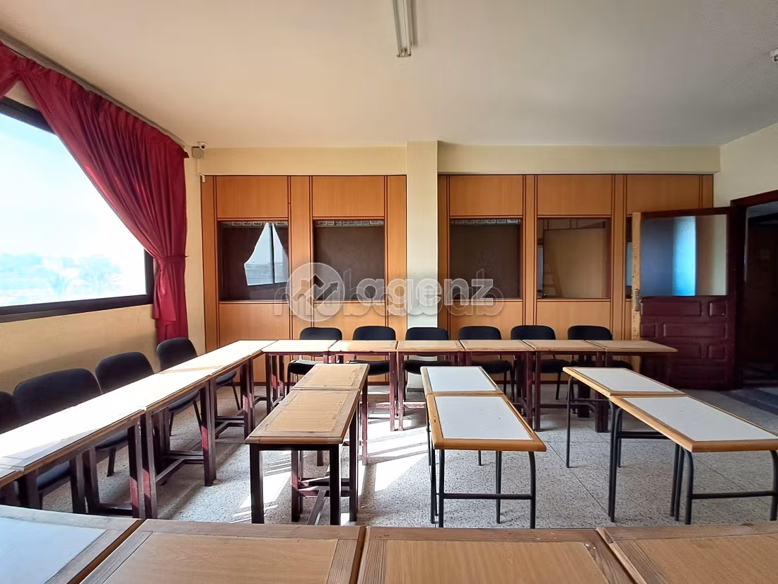 Commerce à louer 900 m² Nassim Mohammedia