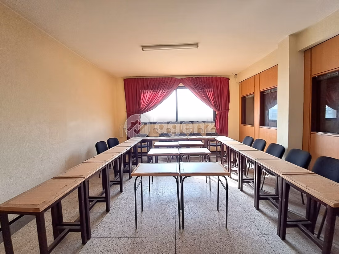 Commerce à louer 900 m² Nassim Mohammedia