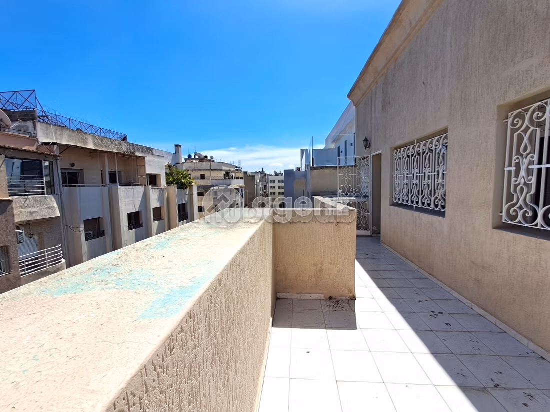 Appartement 136 m² à Les Hôpitaux — 19