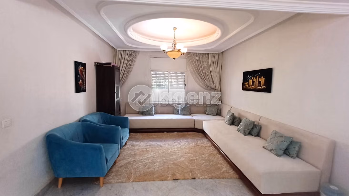 Vendita villa di lusso a Hay Jdid. Superficie 210 m². Posto auto e terrazzo