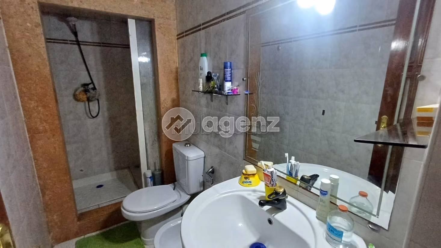 Vendita villa di lusso a Hay Jdid. Superficie 210 m². Posto auto e terrazzo