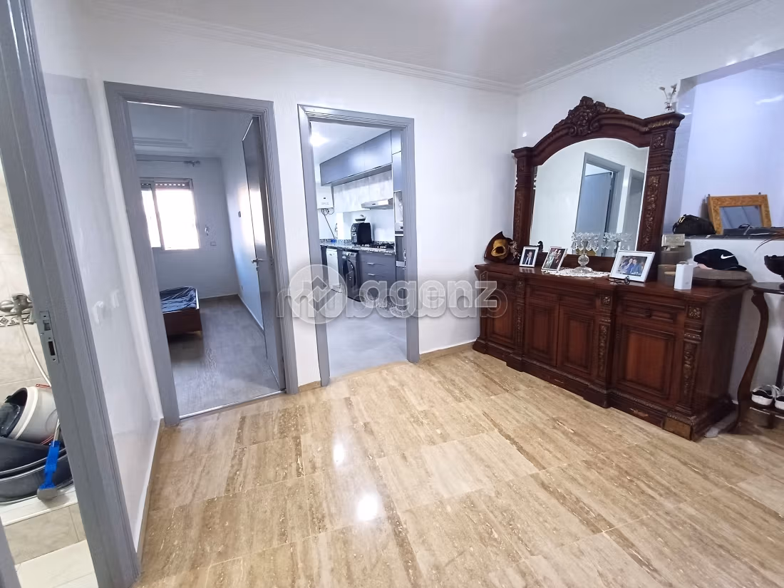 Sell apartment. 3 rooms. Fully furnished
