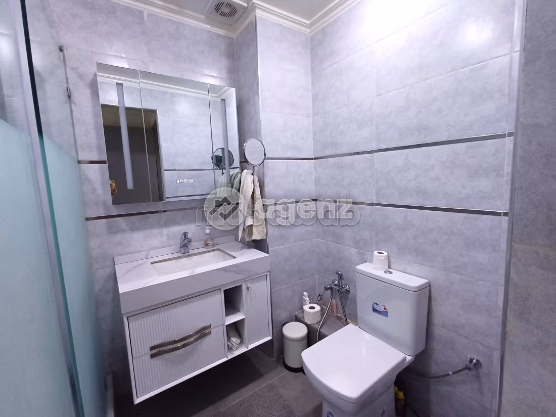 Sell apartment. 3 rooms. Fully furnished