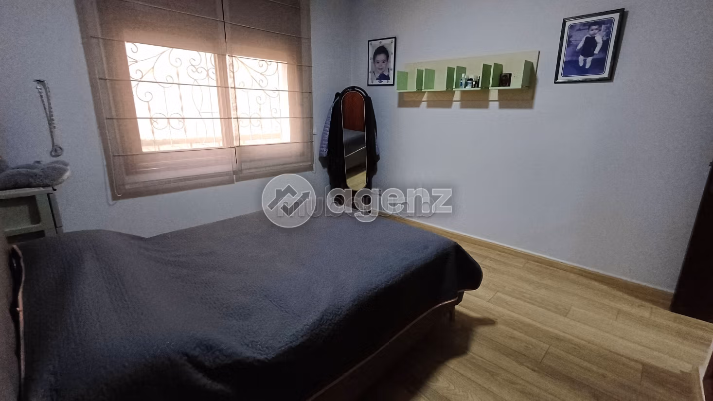 Fabulous apartment for sale in Californie. 3 rooms. With garage and lift