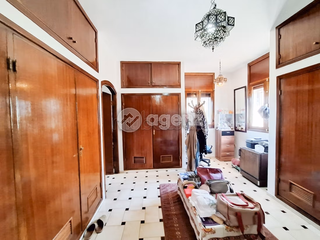 Villa à vendre 609 m², 5 chambres Ain Diab Extension Casablanca