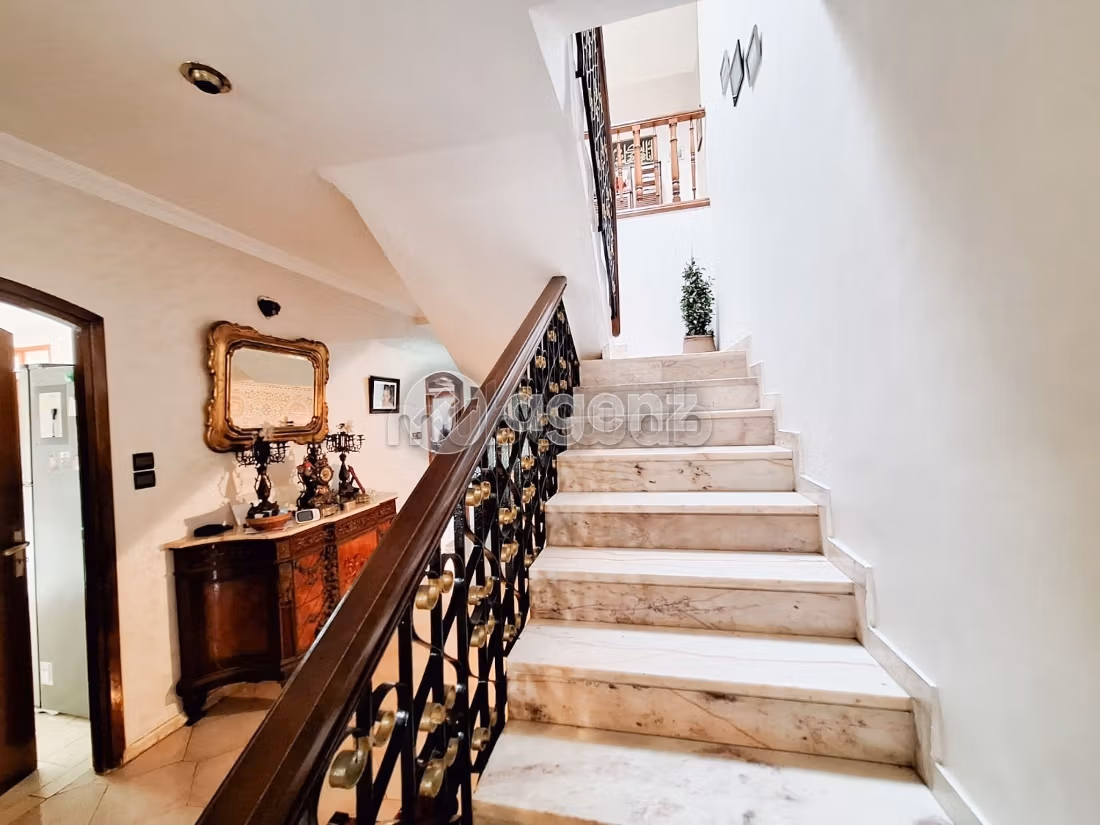 Villa à vendre 609 m², 5 chambres Ain Diab Extension Casablanca