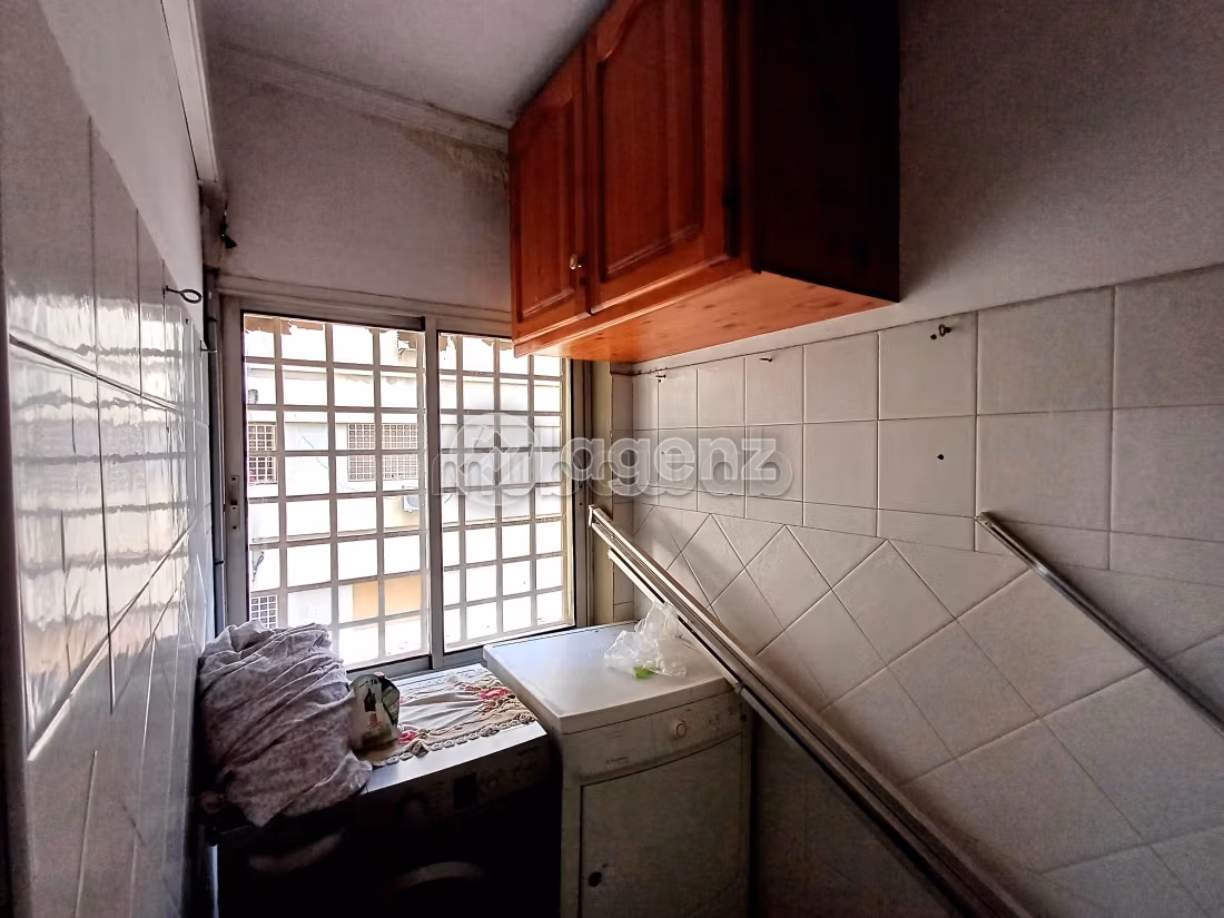 Appartamento in vendita a Nouvelle Ville. 4 camere. Con garage e ascensore