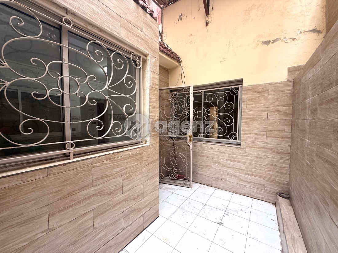 Busca pisos en venta en Bourgogne Ouest. 2 dormitorios. Con Ascensor, balcón