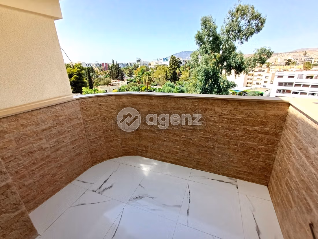 Appartement 131 m² à Nouvelle Ville — 4