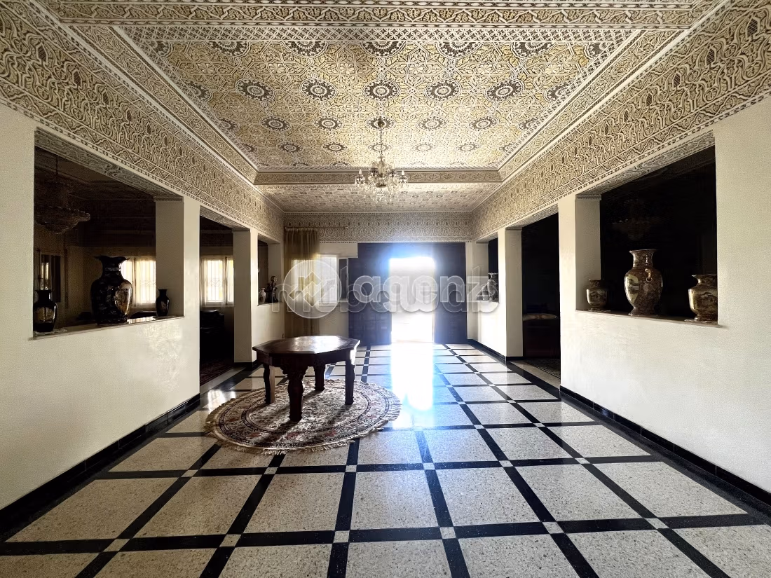 Villa à vendre 750 m², 10 chambres Al Qods Mohammedia