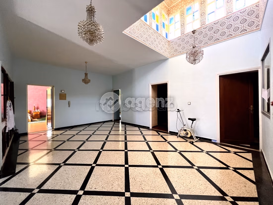 Villa à vendre 750 m², 10 chambres Al Qods Mohammedia