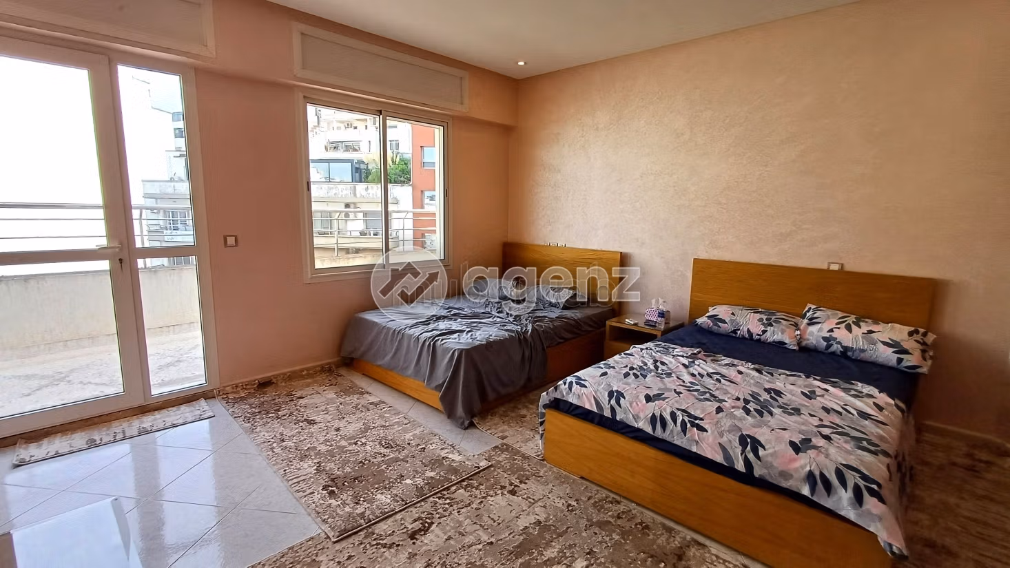 Piso en venta en De La Plage. Área total 240 m². Ascensor y terraza