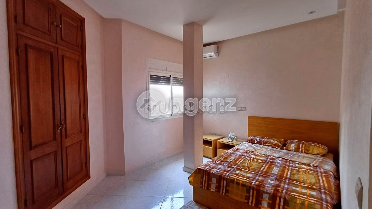 Piso en venta en De La Plage. Área total 240 m². Ascensor y terraza