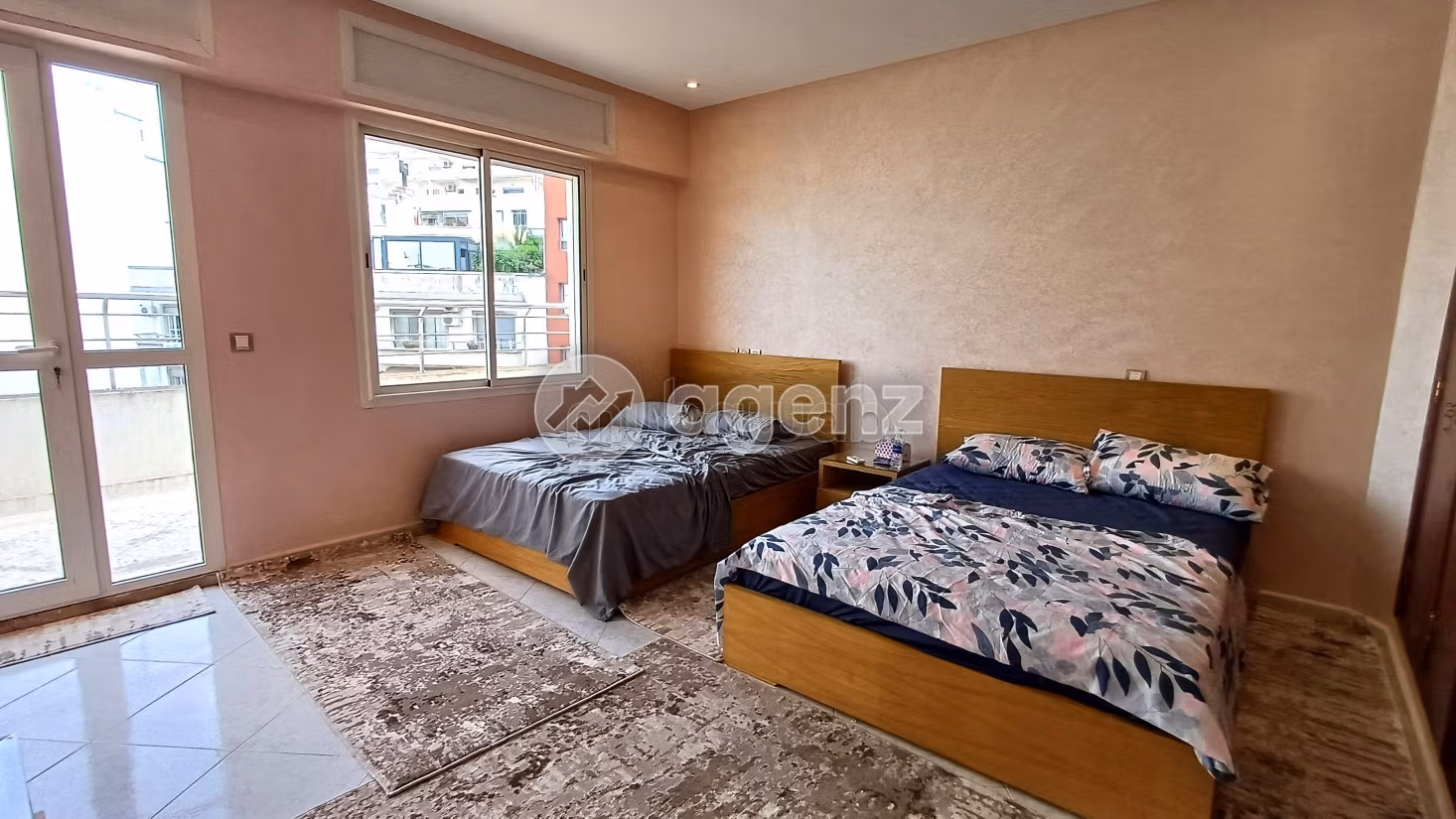 Piso en venta en De La Plage. Área total 240 m². Ascensor y terraza