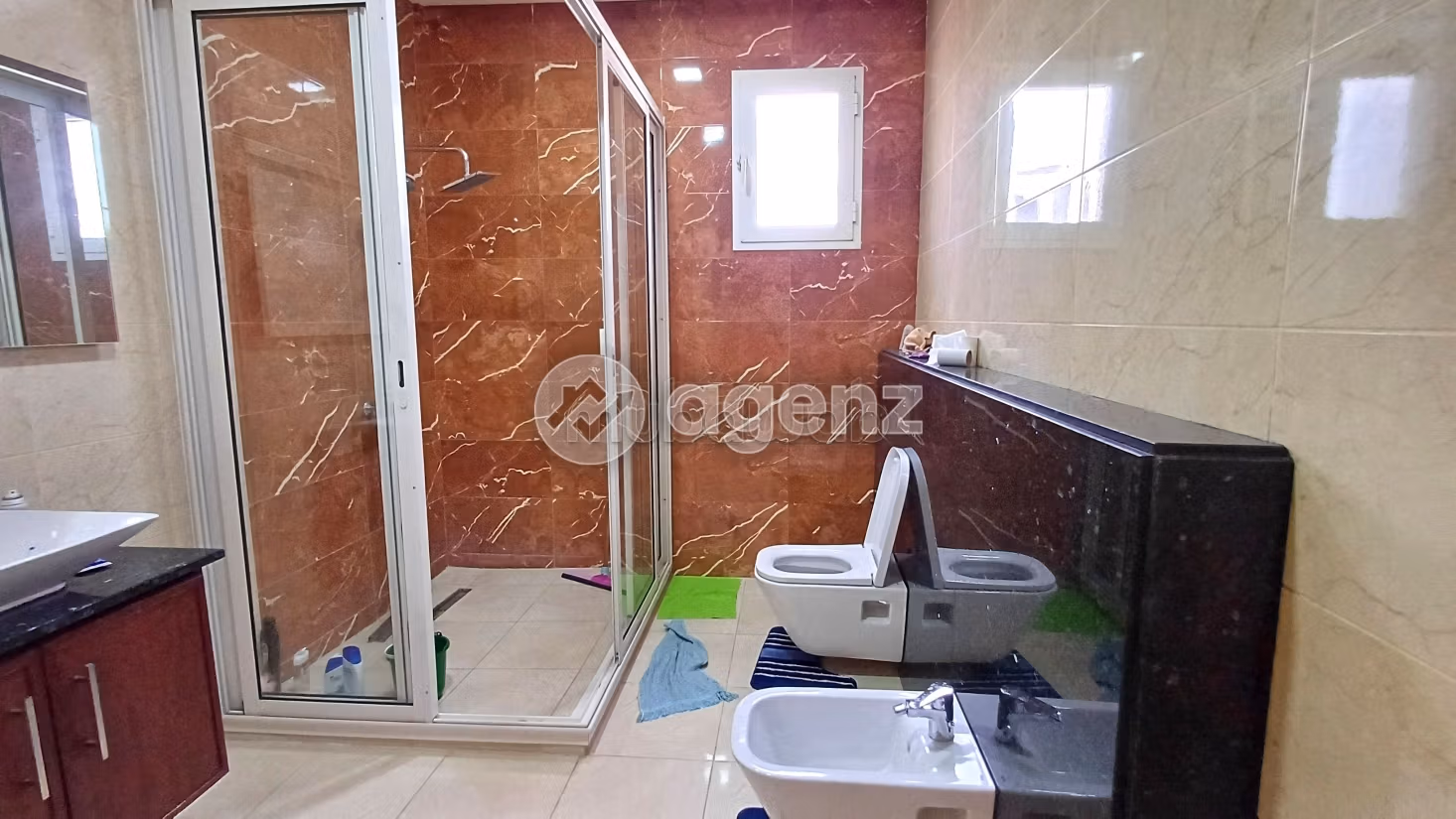 Piso en venta en De La Plage. Área total 240 m². Ascensor y terraza