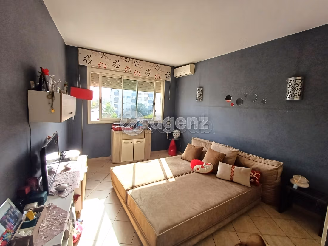 Piso en venta en Miamar. 3 dormitorios. Con garaje y ascensor
