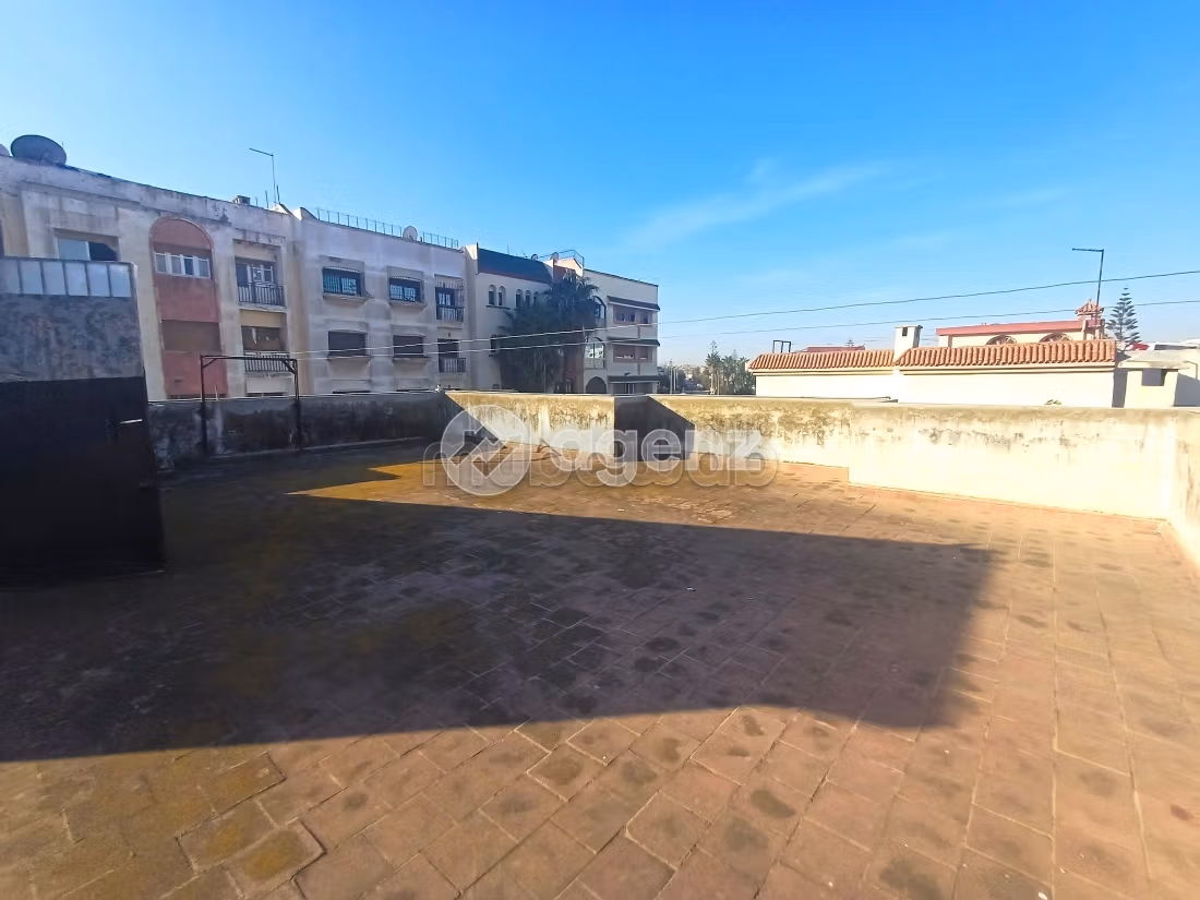 Villa à vendre 350 m², 6 chambres Oulfa Casablanca