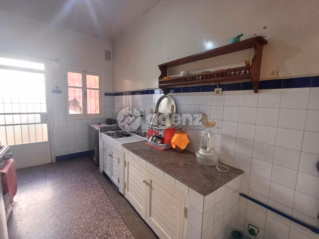 Villa à vendre 350 m², 6 chambres Oulfa Casablanca