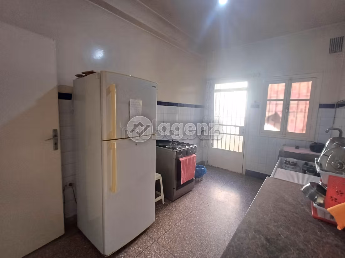 Villa à vendre 350 m², 6 chambres Oulfa Casablanca