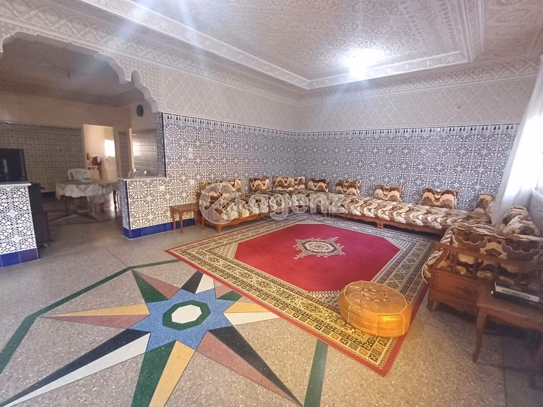 Villa à vendre 350 m², 6 chambres Oulfa Casablanca