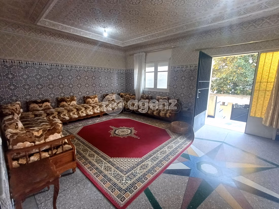 Villa à vendre 350 m², 6 chambres Oulfa Casablanca