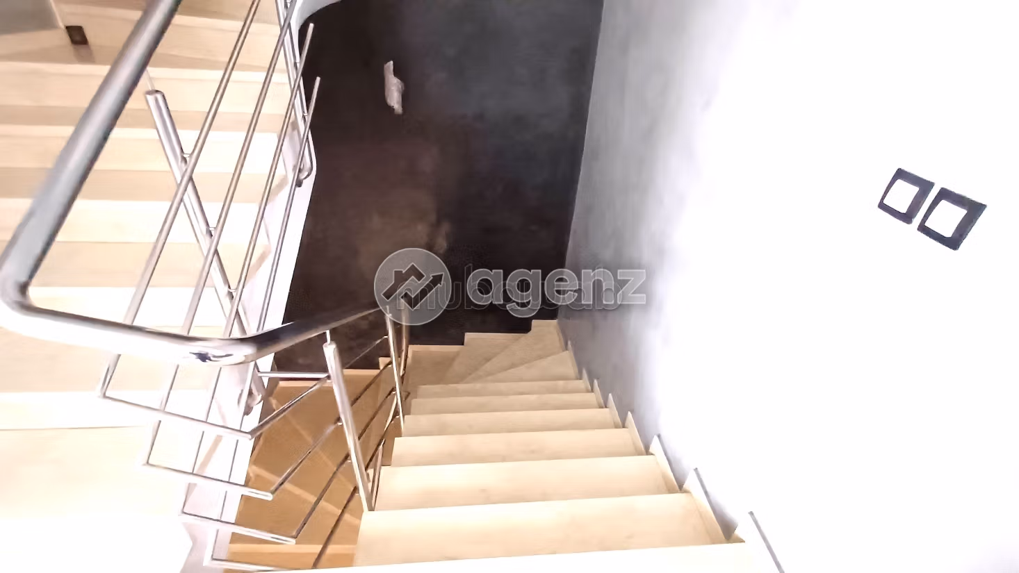 Huizen beschikbaar. 3 Slaapkamers. Gemeubileerd