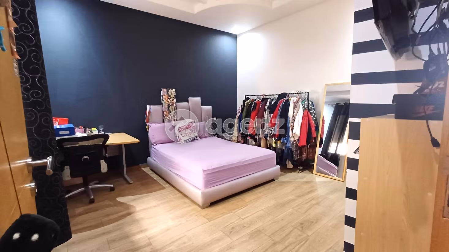 Huizen beschikbaar. 3 Slaapkamers. Gemeubileerd