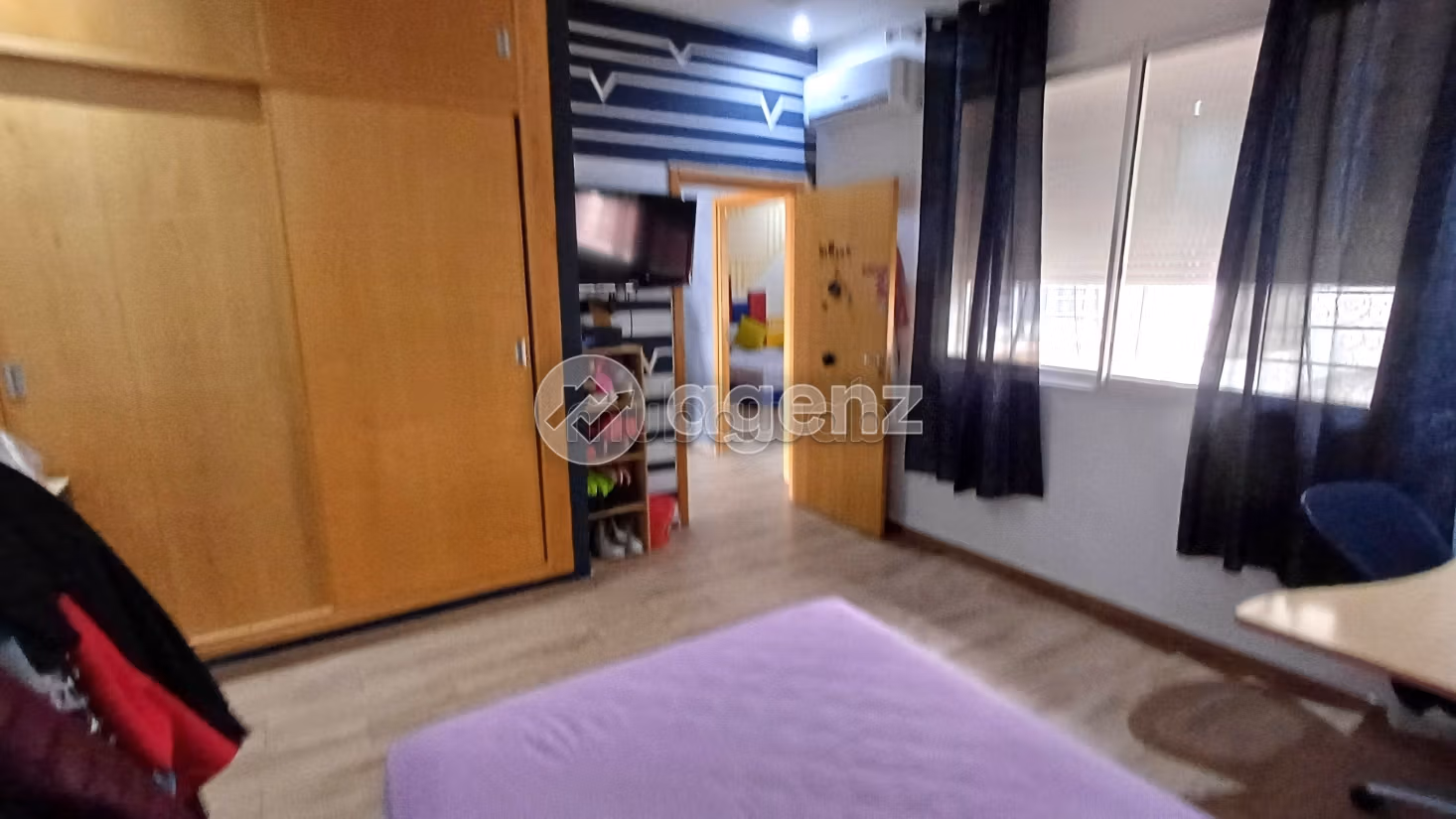 Huizen beschikbaar. 3 Slaapkamers. Gemeubileerd