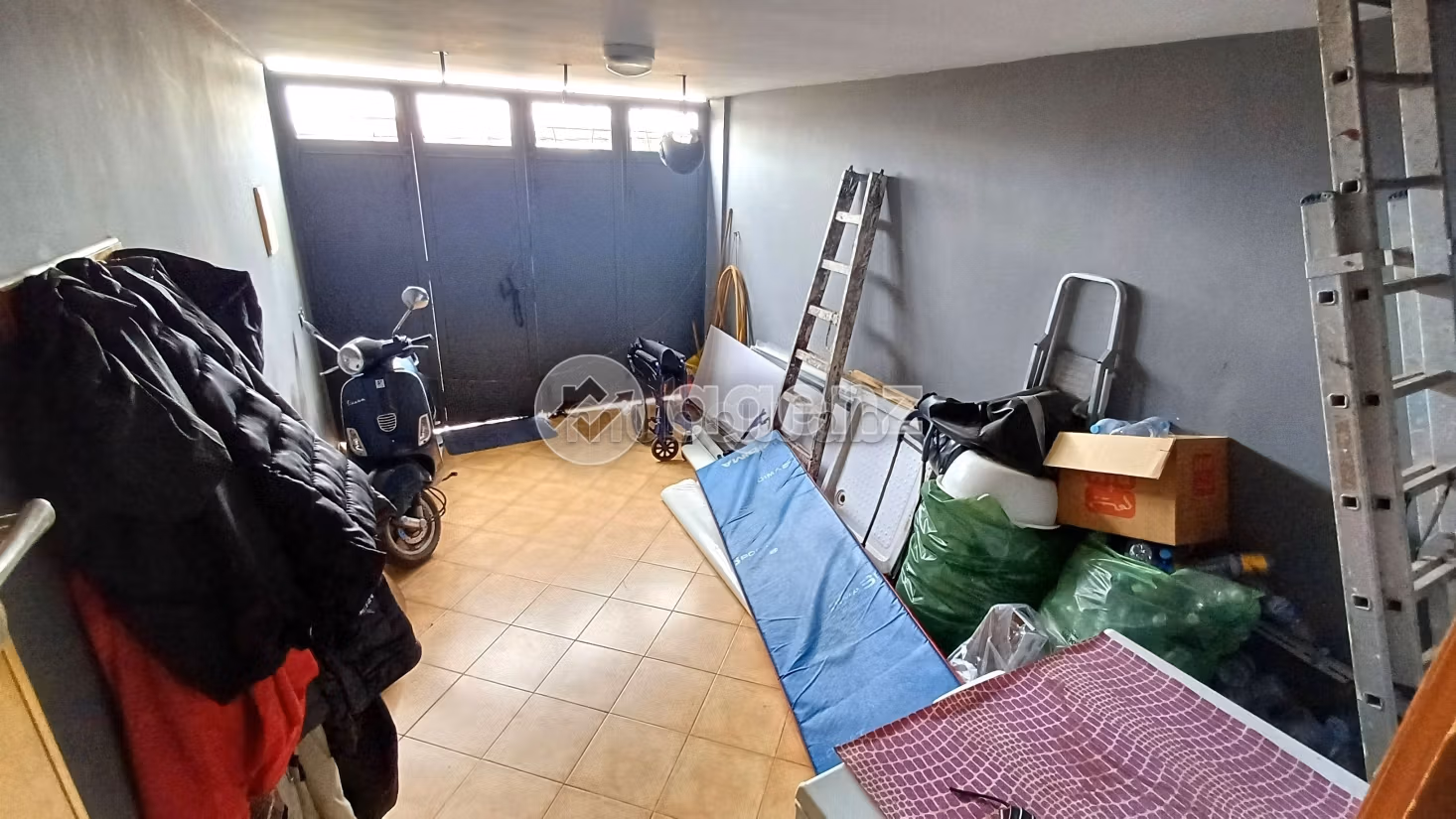Huizen beschikbaar. 3 Slaapkamers. Gemeubileerd
