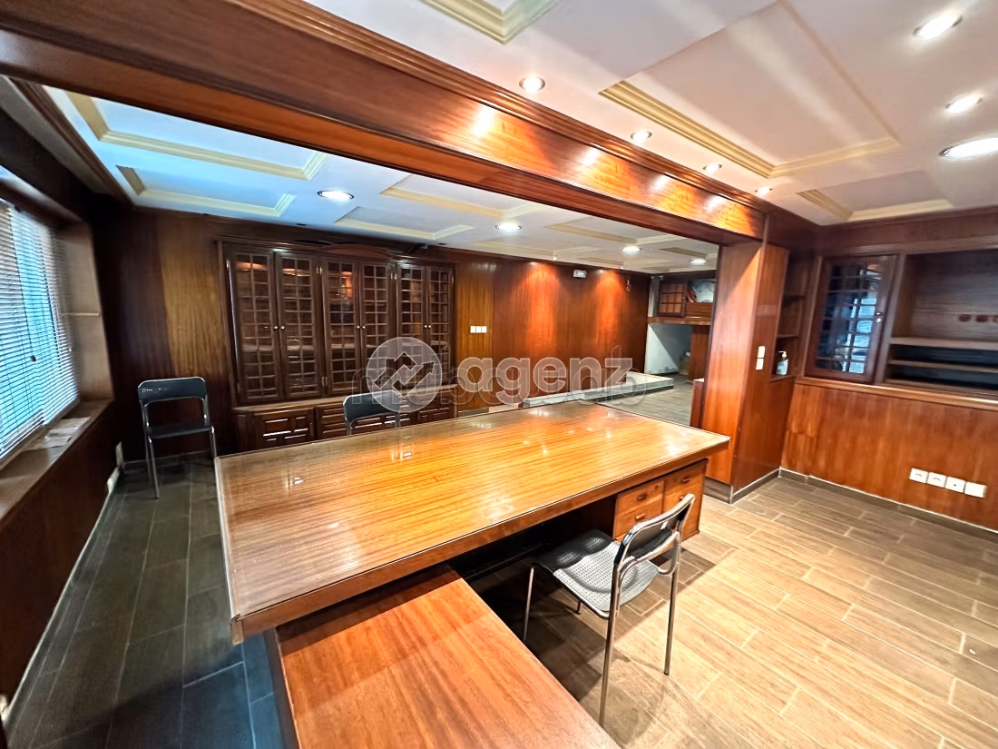 Oficinas en venta en Maârif. Superficie 633 m². Ascensor