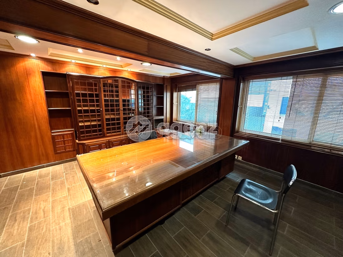 Oficinas en venta en Maârif. Superficie 633 m². Ascensor