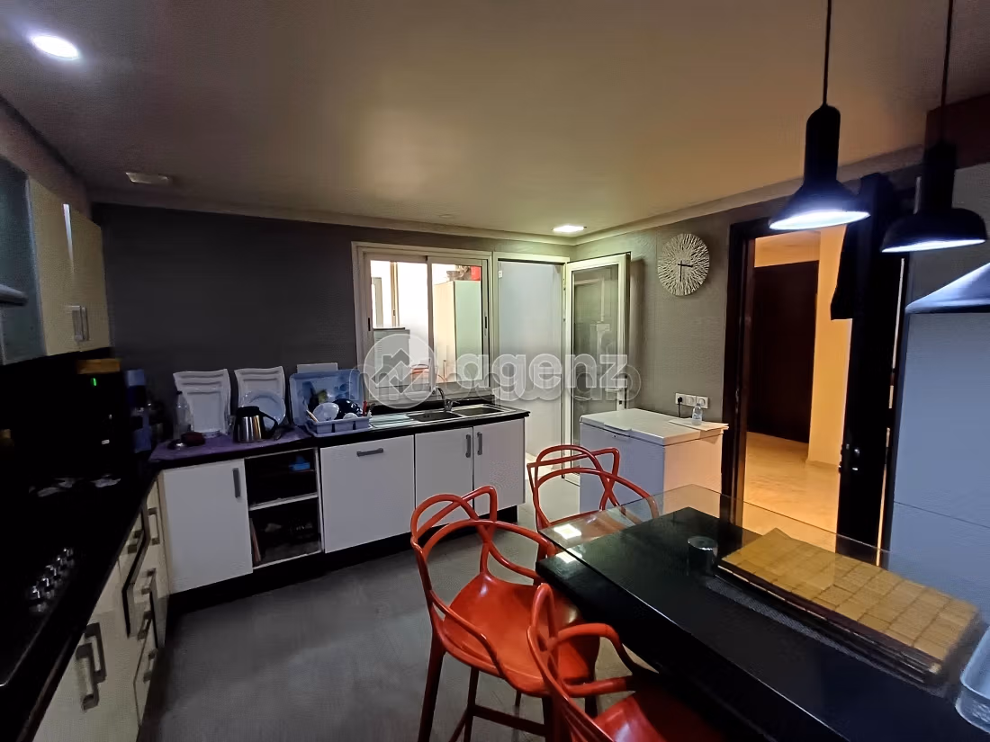 Appartement 200 m² à Champ de course — 17