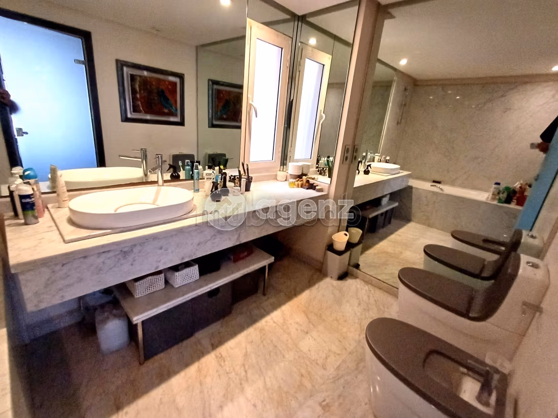 Appartement 200 m² à Champ de course — 12