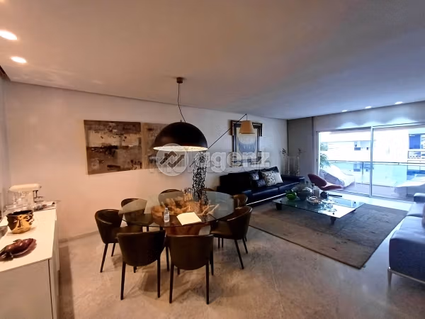 Bonito piso en venta en Fes City Center. Dimensión 200 m². Cocina totalmente equipada