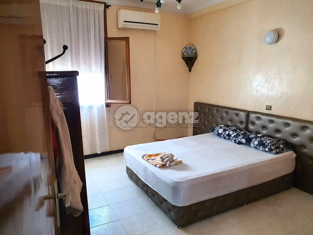 Vendita di uno splendido appartamento. 3 camere. Ascensore e posto auto