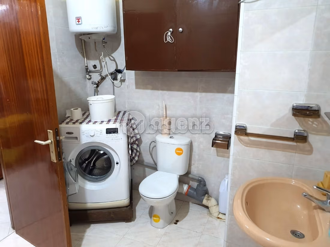 Vendita di uno splendido appartamento. 3 camere. Ascensore e posto auto