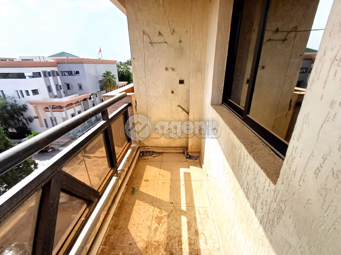 Apartment for sale in Nouvelle Ville. Area 266 m². Carpark and terrace