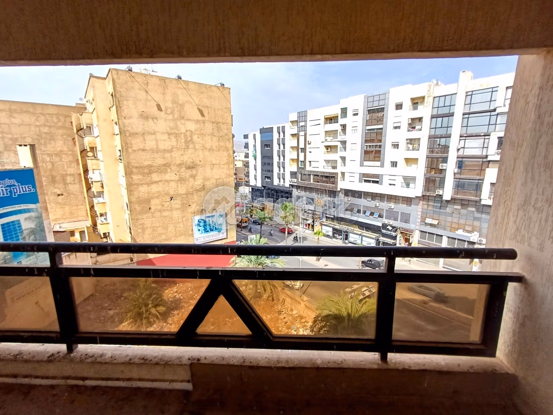 Apartment for sale in Nouvelle Ville. Area 266 m². Carpark and terrace